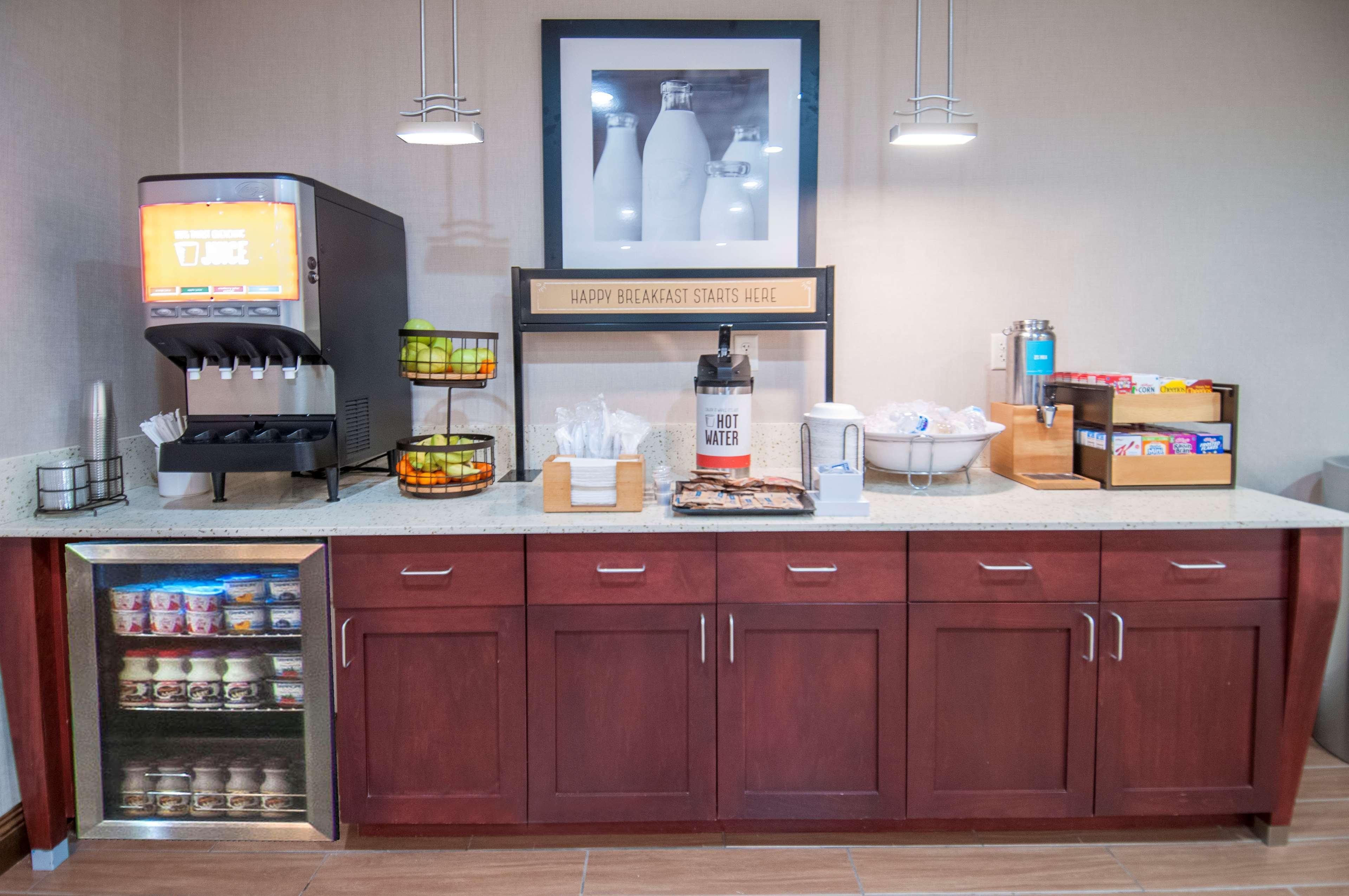 Hampton Inn Опелусас Экстерьер фото