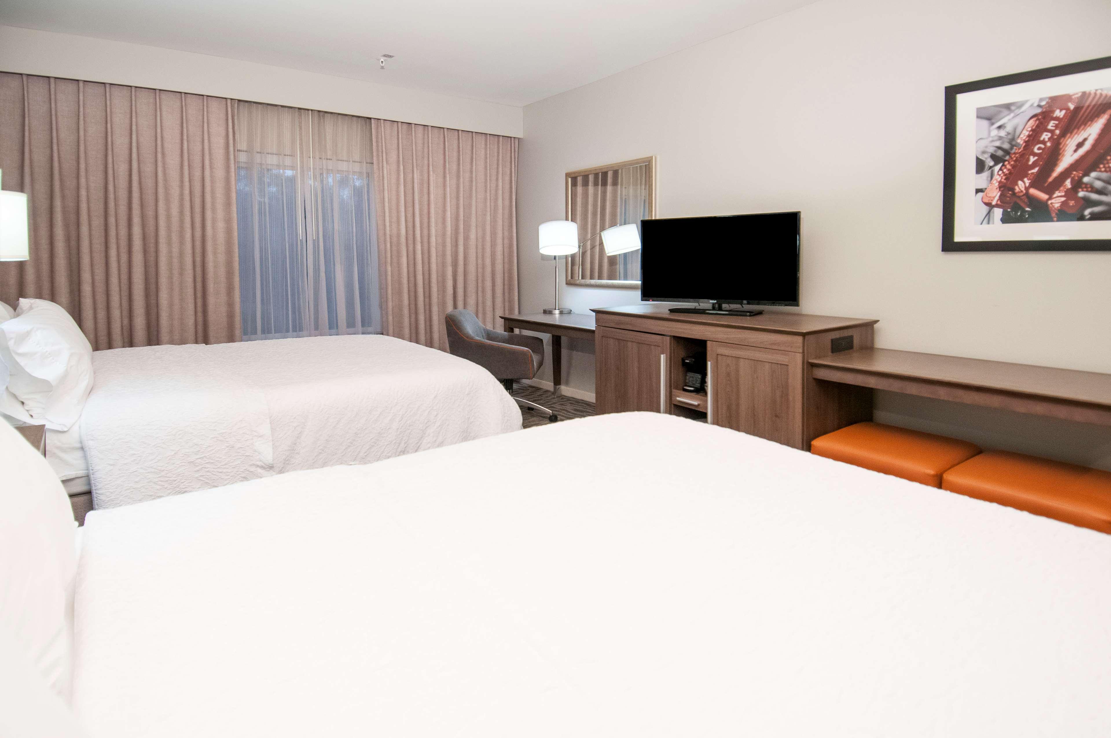 Hampton Inn Опелусас Экстерьер фото