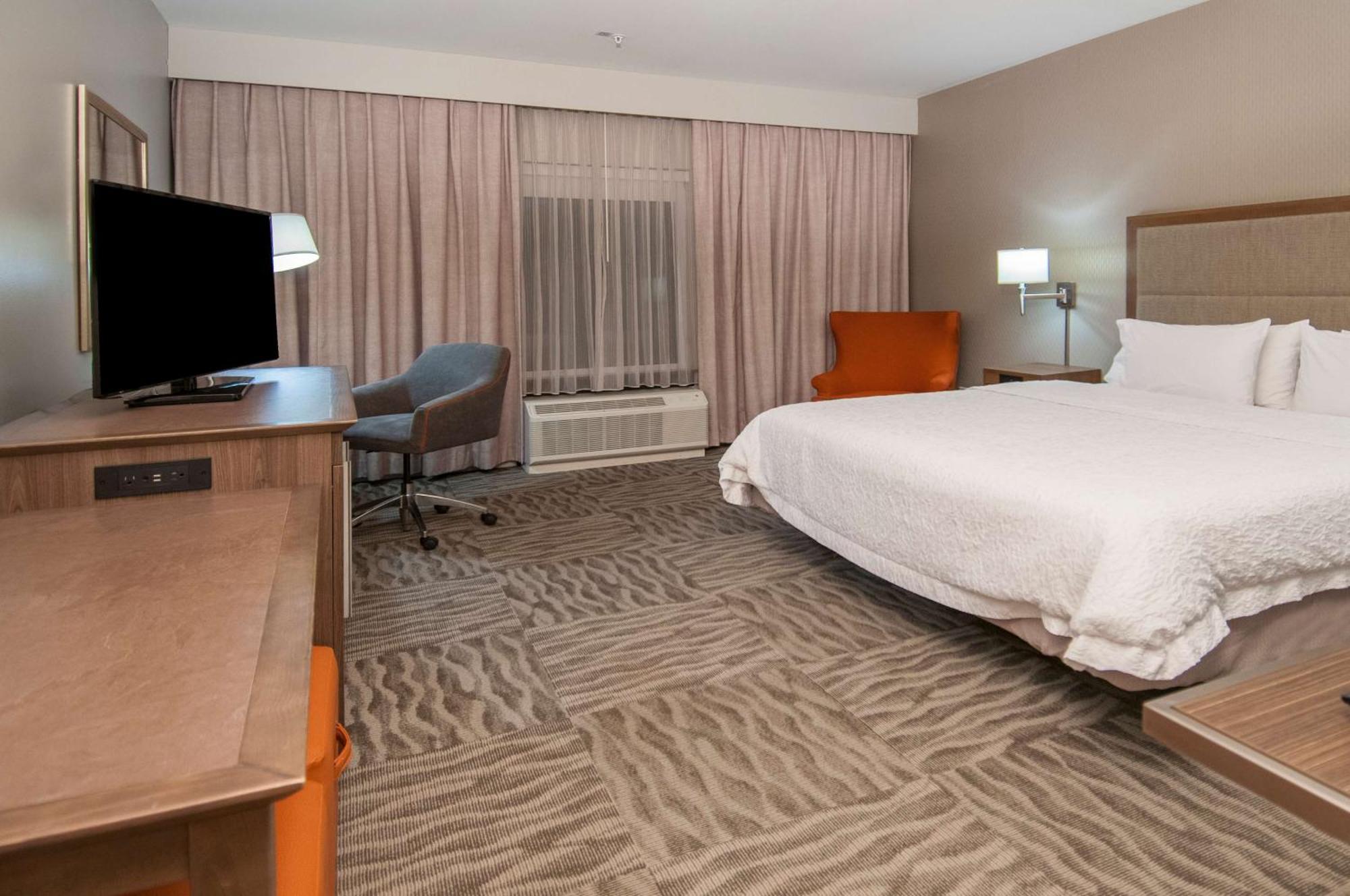 Hampton Inn Опелусас Экстерьер фото